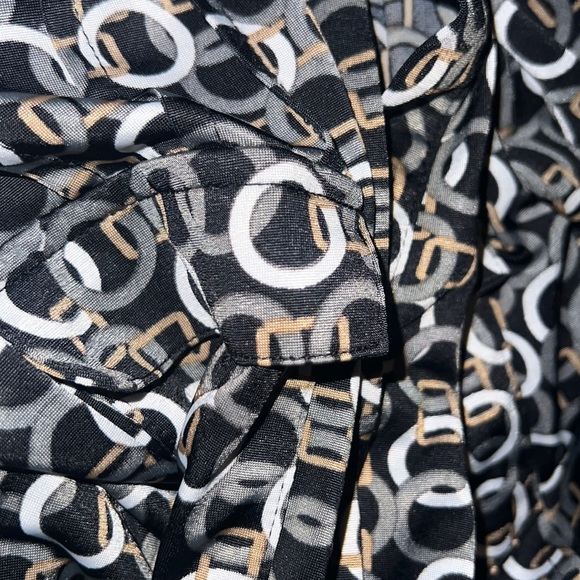 Pull over button up Dress Shirt - Picture 3 of 4